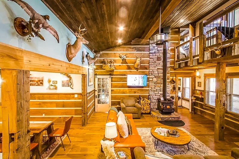 Rustic and authentic cabin décor