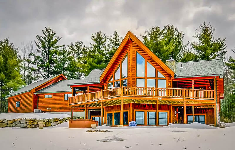 Accommodating 12 guests, this is among the best Airbnbs in New England for large groups