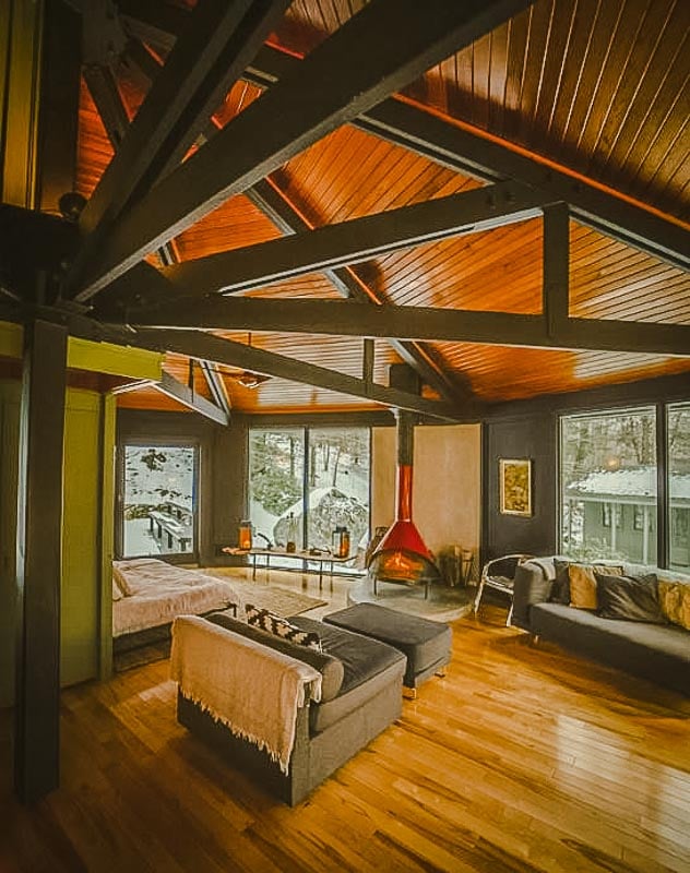 One of the best Airbnb treehouses in the Berkshires.
