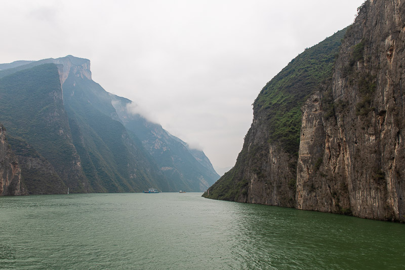 Yangtze river cruise through the Three Gorges