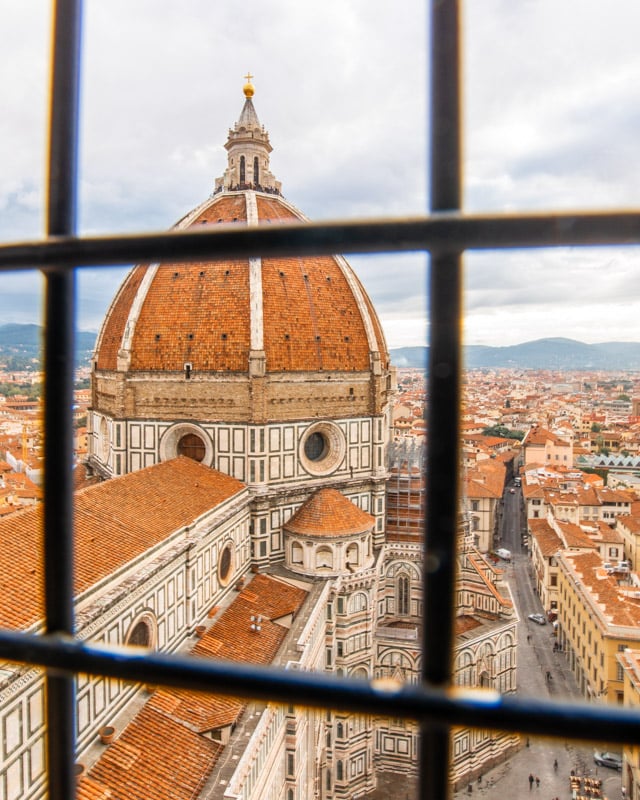 Florence is one of the best day trips from Bologna outside Emilia Romagna, with its magnificent Duomo.