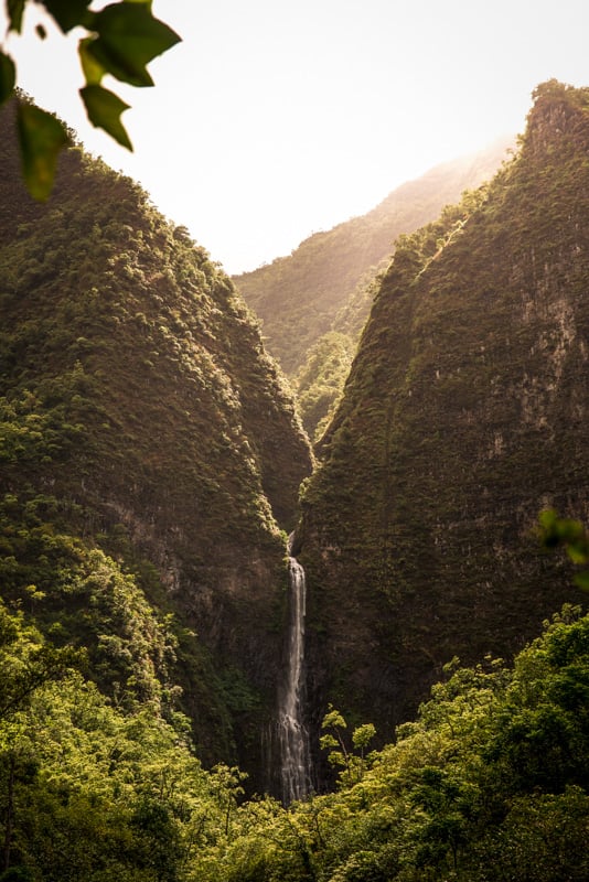 There are lush waterfalls everywhere in Napali thanks to the frequent rainfall.
