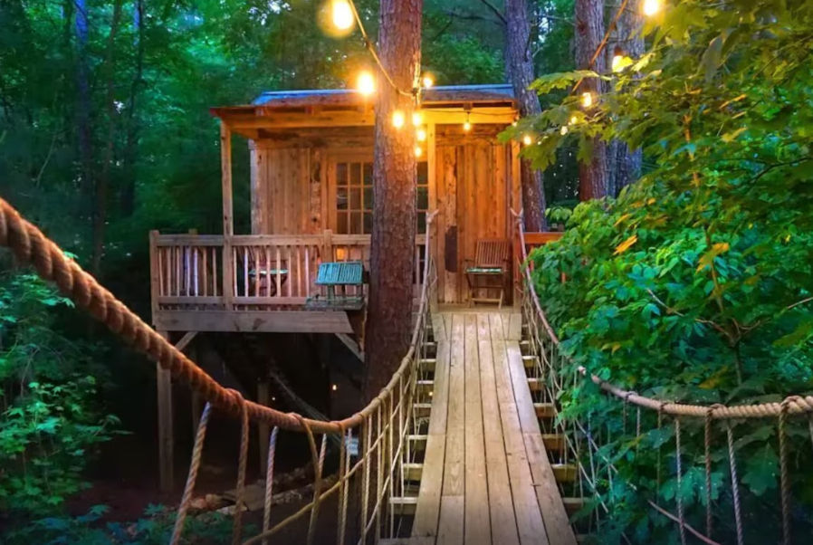 Rustic and charm treehouse in the heart of Georgia